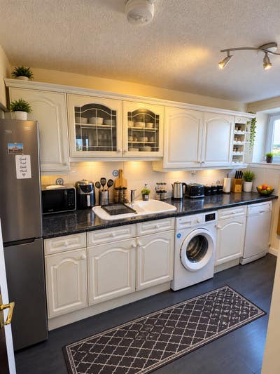Large Double Room Falkirk Stirling Main Photo