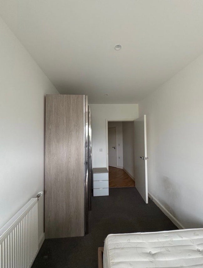 Small Double Room available in Flat Share  Main Photo