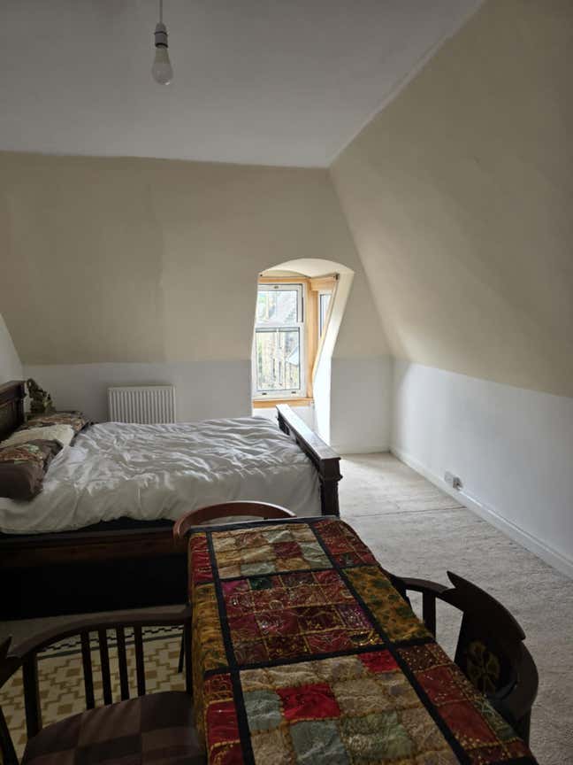 Large & Spacious Room Available  Main Photo