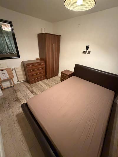 Double Room in Roehampton SW15 Couples Welcome(13) Main Photo