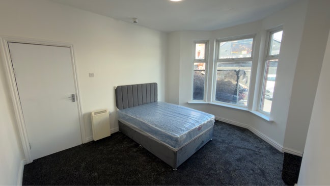 New Double Rooms | Young Professional House Share Main Photo
