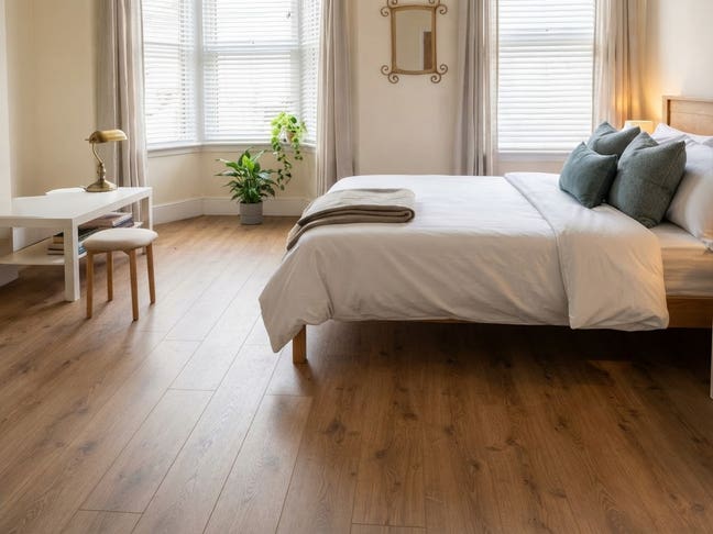 5-Bed House Peckham Whole House, New Floors & Bath Main Photo