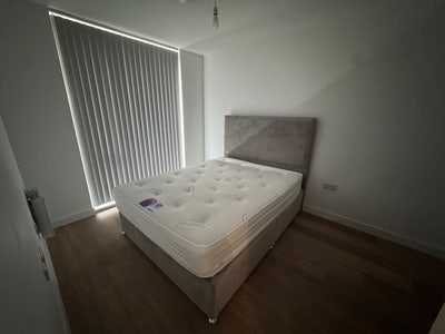 Room  Available in Birmingham Chinatown  Main Photo