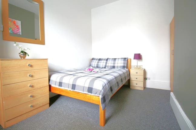 🏡 Double Room at a Single Room Price | Just &pound;399  Main Photo