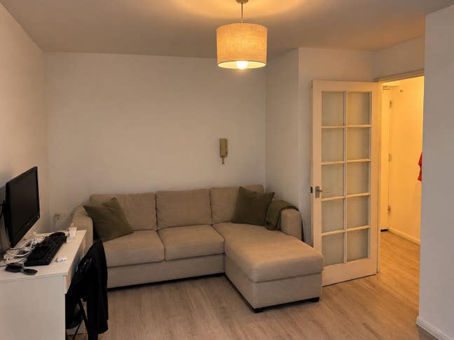 One-Bed Flat | Surrey Quays | Excellent Location  Main Photo