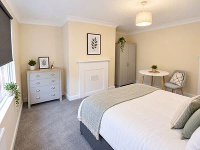 Furnished Room in House Share | &pound;750 PCM |  Main Photo