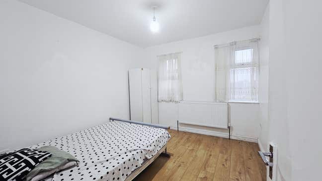 2Bedrooms Lovely Flat@RM9 4ND/Degengam Main Photo