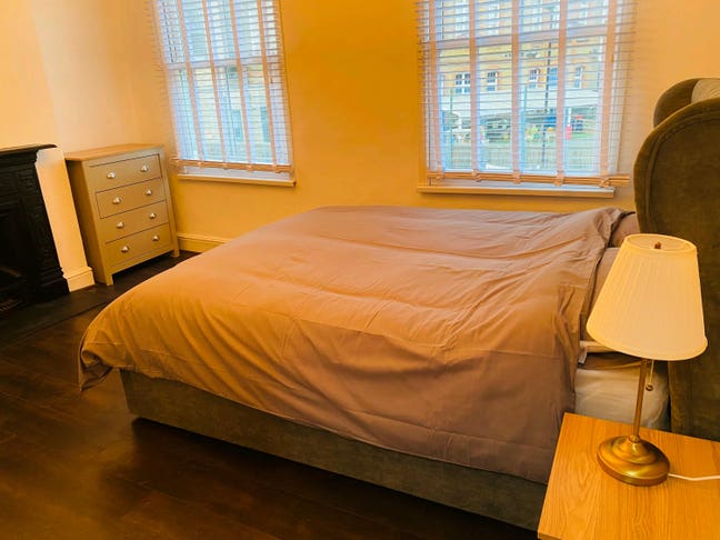 1 double bedroom to rent E13 Main Photo