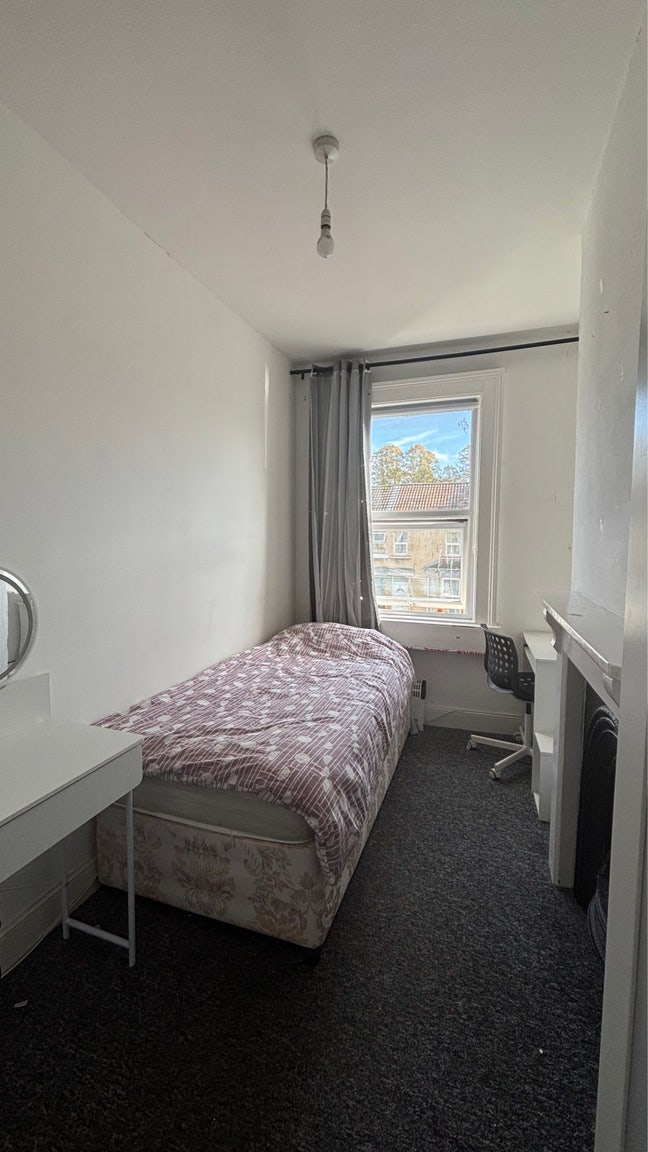 Single room  Main Photo