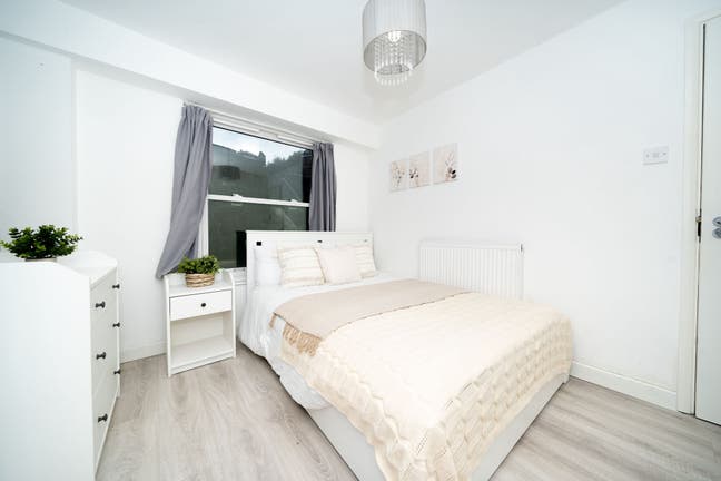 1 Double room| New Crosss | Fully Furnitured Main Photo