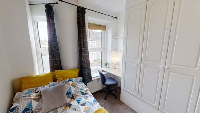Bills included! Student house perfect for UWE Main Photo