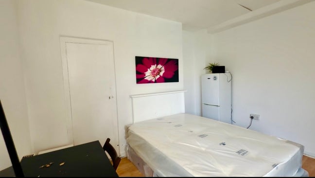Specious Double Rooms in Trendy Brick Lane Main Photo