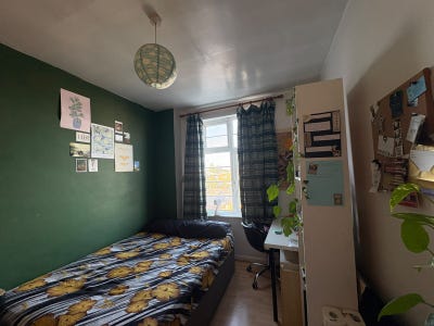Nice room in a quiet flat. Main Photo