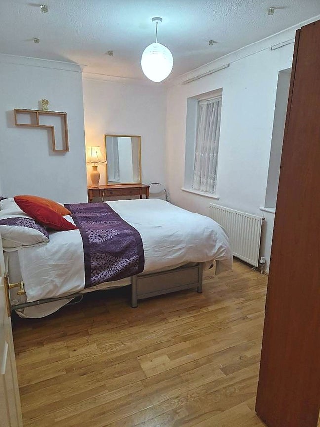 2 Rooms Hayes UB3 | Bills & Wi-Fi Included Main Photo