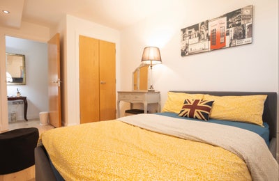 Private Room For Professionals Monday-Friday Main Photo