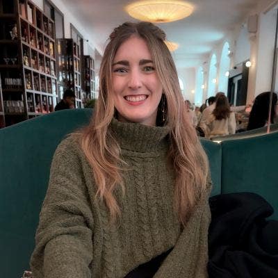 Seeking a room or buddy up! Main Photo