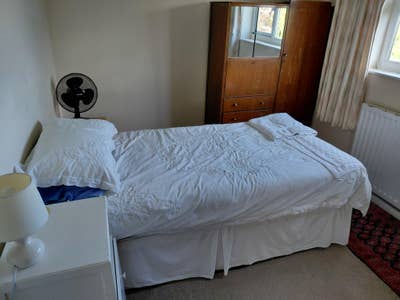Cosy, comfortable double in quiet house  Main Photo