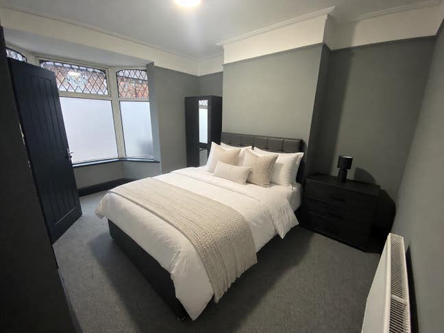 En-Suite Room Near Centrum 100 Main Photo