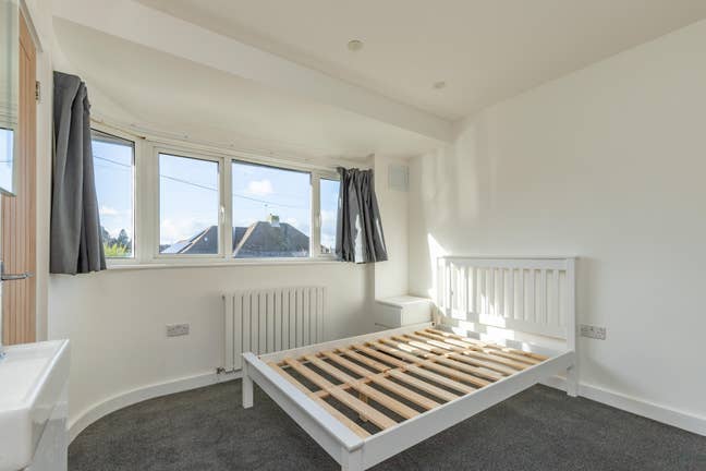 Ensuite room in Botley available- Single occupunt  Main Photo