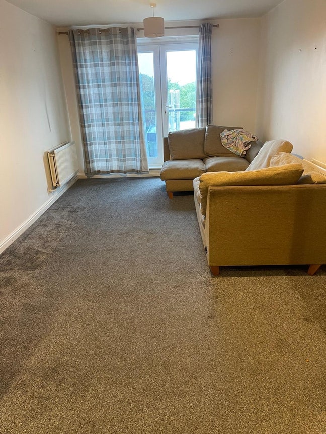 En-suite available in a 2 bed flat  Main Photo