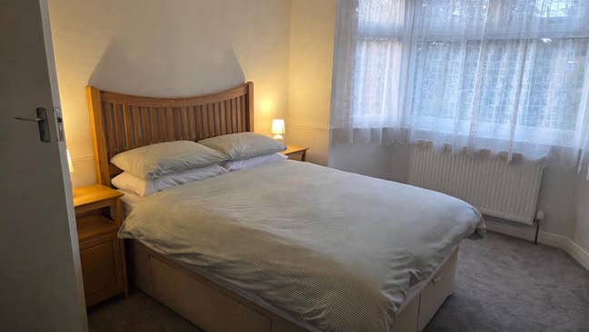 Large Modern Double Bedroom  Main Photo