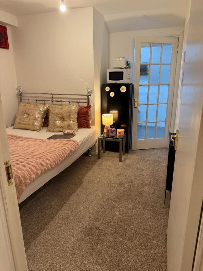 🏡 En-Suite Room Available in London –SE12  Main Photo