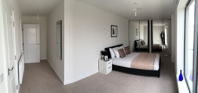  Canary Wharf**Gym*Concierge*Modern*Ensuite Main Photo