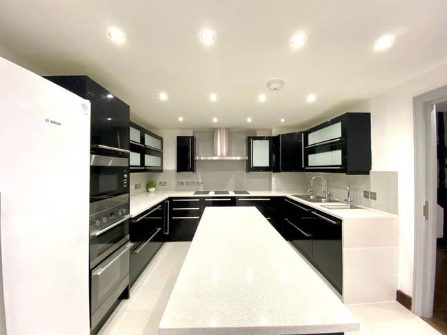 Spacious 5 bed flat in Swiss cottage Main Photo