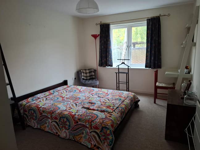 Spacious double room available  in East Finchley  Main Photo