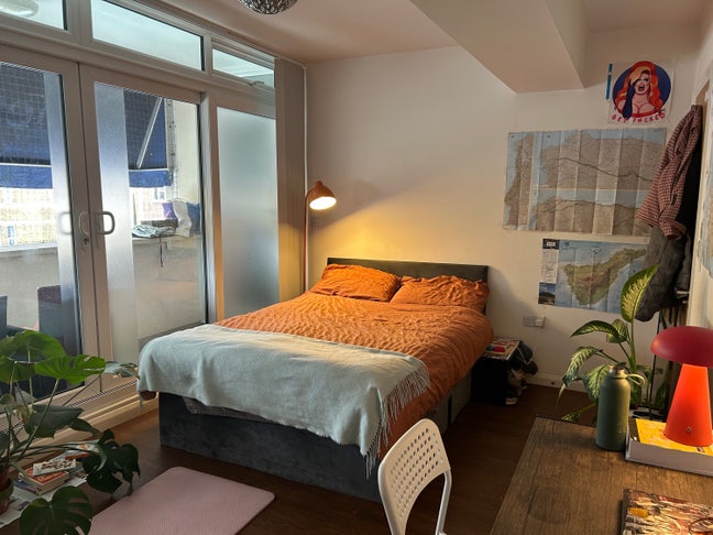 En-suite room with small balcony Main Photo