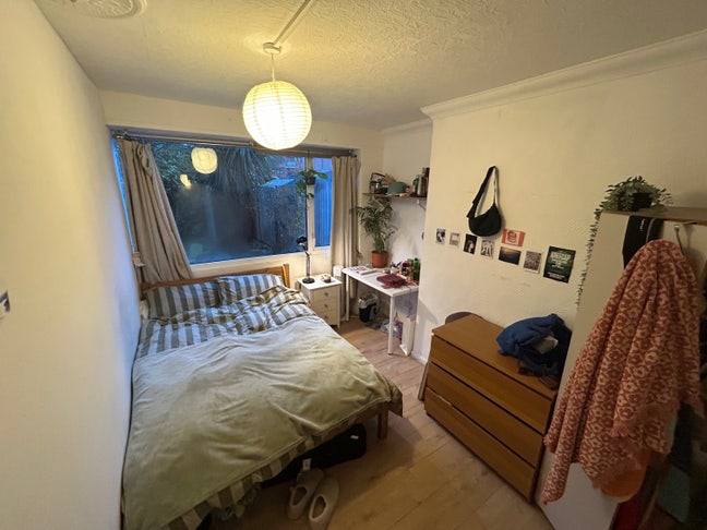 Two  doubles near Stoke Newington/ Dalston/Hackney Main Photo