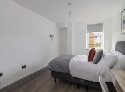 *Stylish 1-Bed Flatshare near Cannock Town Centre* Main Photo