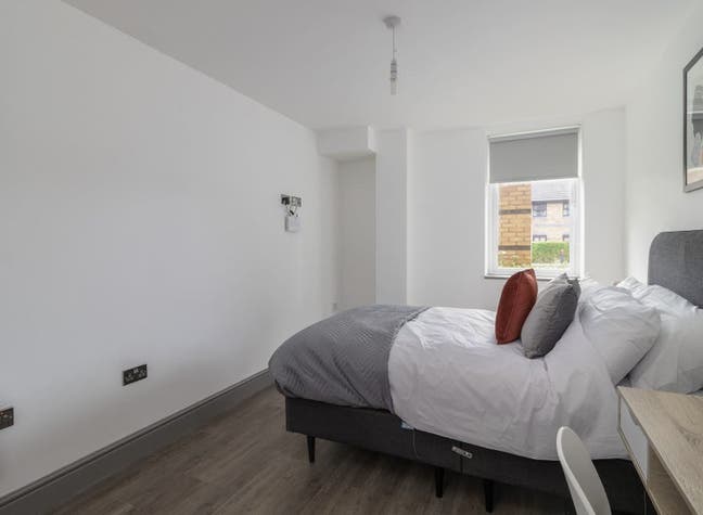 *Stylish 1-Bed Flatshare near Cannock Town Centre* Main Photo