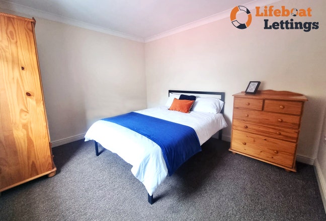  Furnished double bedroom with all bills & WiFi in Main Photo