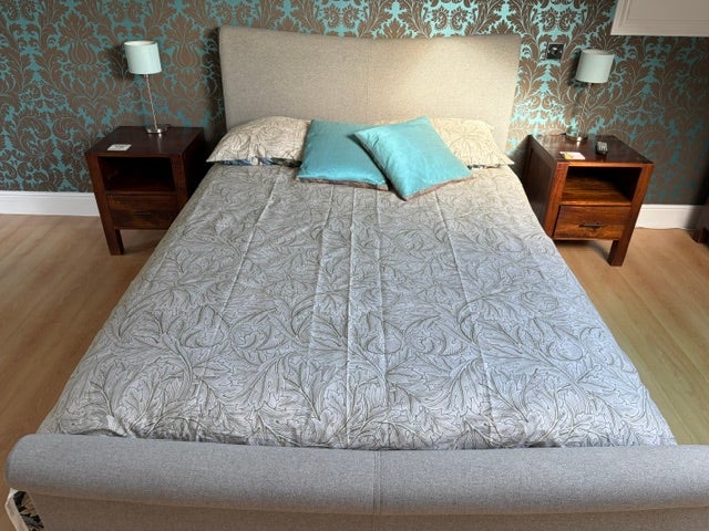 Peaceful, Large Loft Room, with Ensuite & Balcony Main Photo