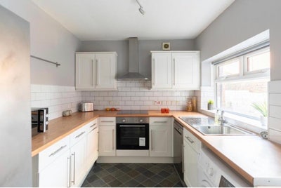 Newly refurbished house available  Main Photo