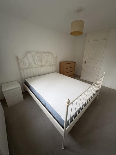 Newly Refurbished Room Maidenhead Town Centre Main Photo