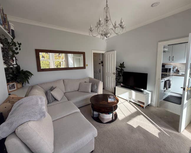 Short-term sublet - whole flat Main Photo