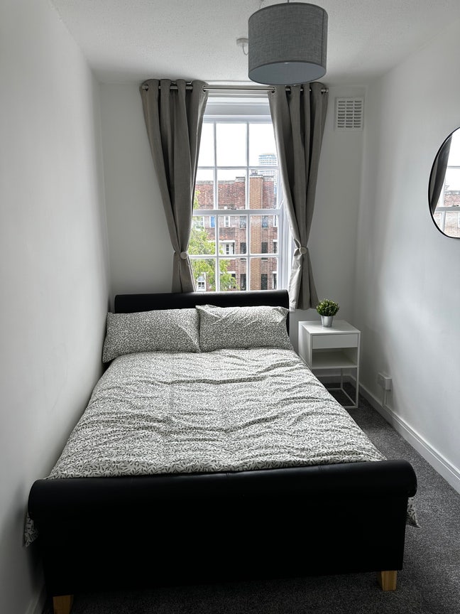 Looking for a Flatmate!  Main Photo