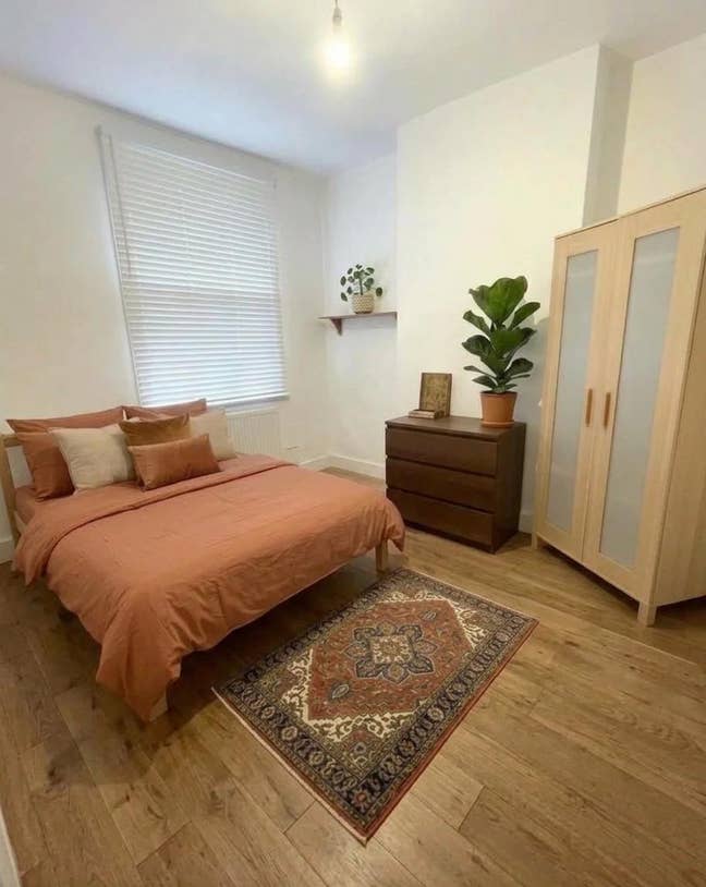 🏡 Double Bedroom Available in Brixton - SW9  Main Photo