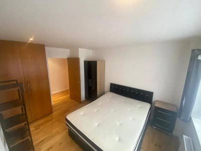 🏡 3 Rooms Available to Rent – West Ealing, W13 |  Main Photo