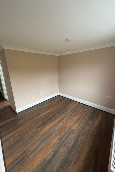 Cosy room in spacious shared house  Main Photo