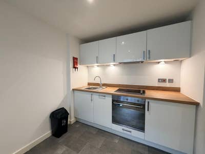 Studio apartment in Sheffield's Velocity Village Main Photo