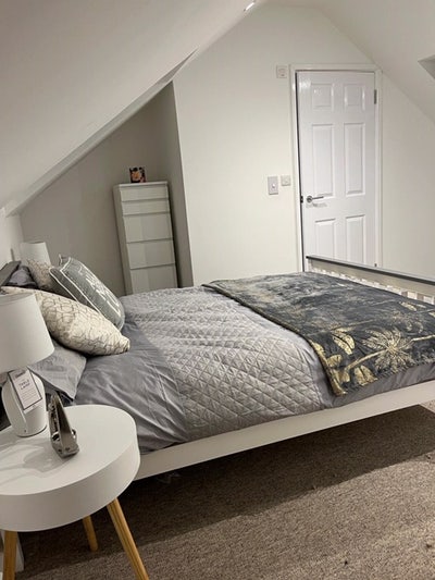 Beautiful ensuite room Couples welcome Main Photo