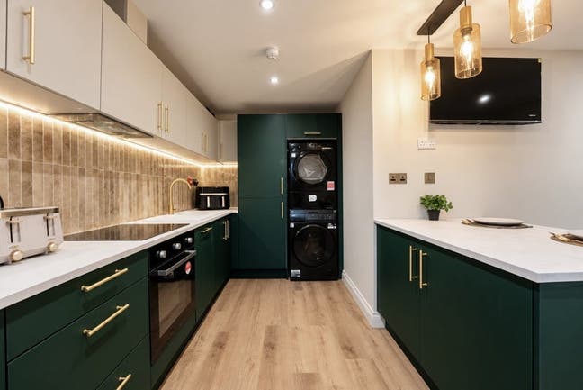 Premium En-Suite Rooms In Orford - Low Deposit Main Photo