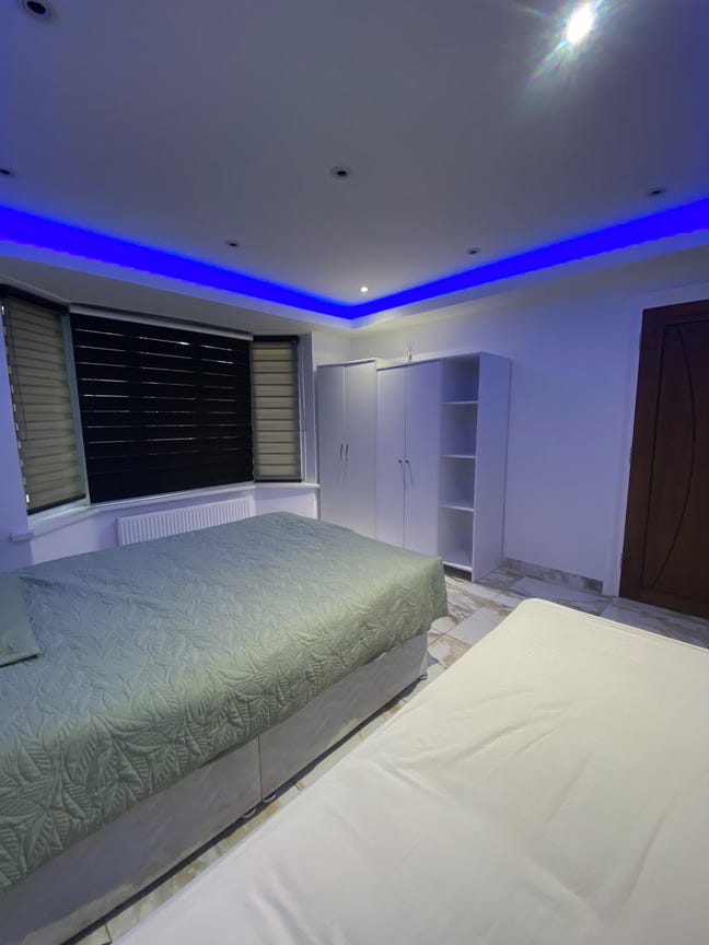 A Spacious 1 Double room for rent in TW5 0JJ Main Photo
