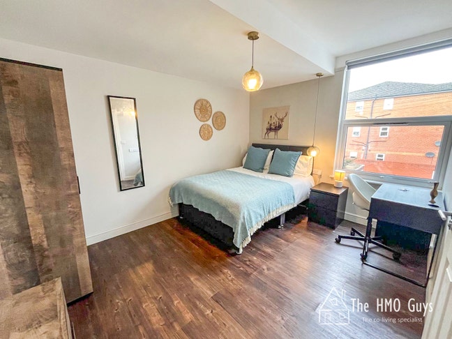 Great Ensuite Rooms  Main Photo