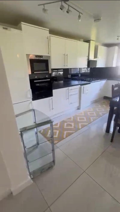 (All bills included)Modern Fully furnished flat Main Photo