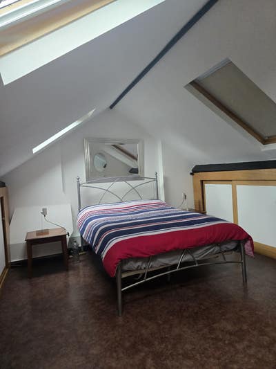 Large Double Room in a shared house Main Photo