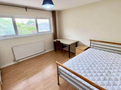  Shackleton  Place  MK6  Main Photo